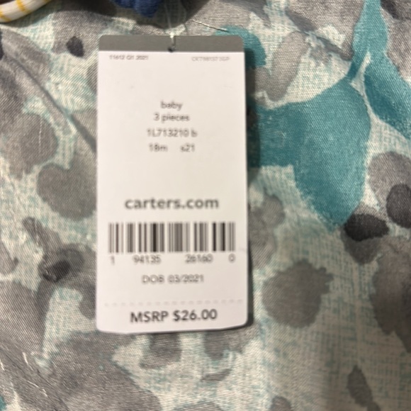 Carters 3 piece baby girl set - Picture 3 of 3